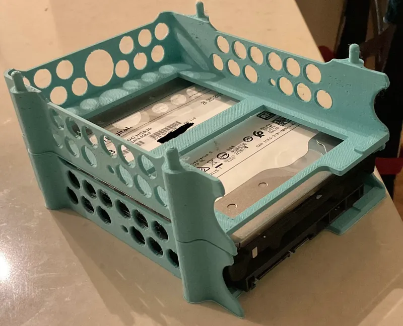 Stackable 3.5" Bay for the WD HC530