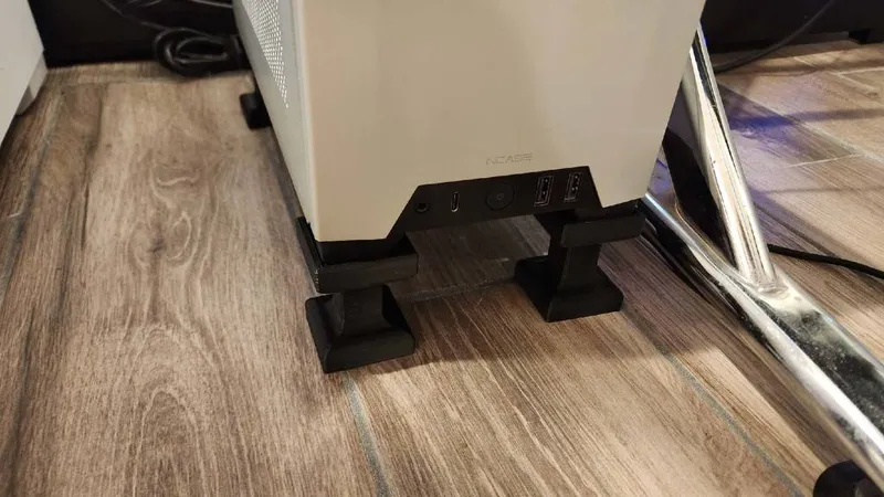 NCASE M1 PC Stand