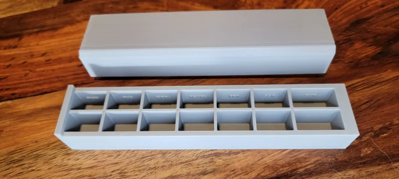 PILL BOX - DISPENSER - DAYS OF THE WEEK