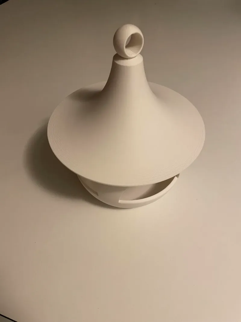 Bird feeder