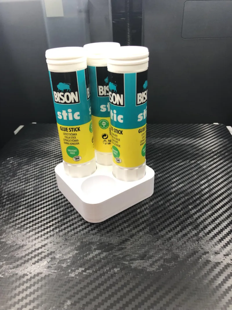 Simpel Glue holder.