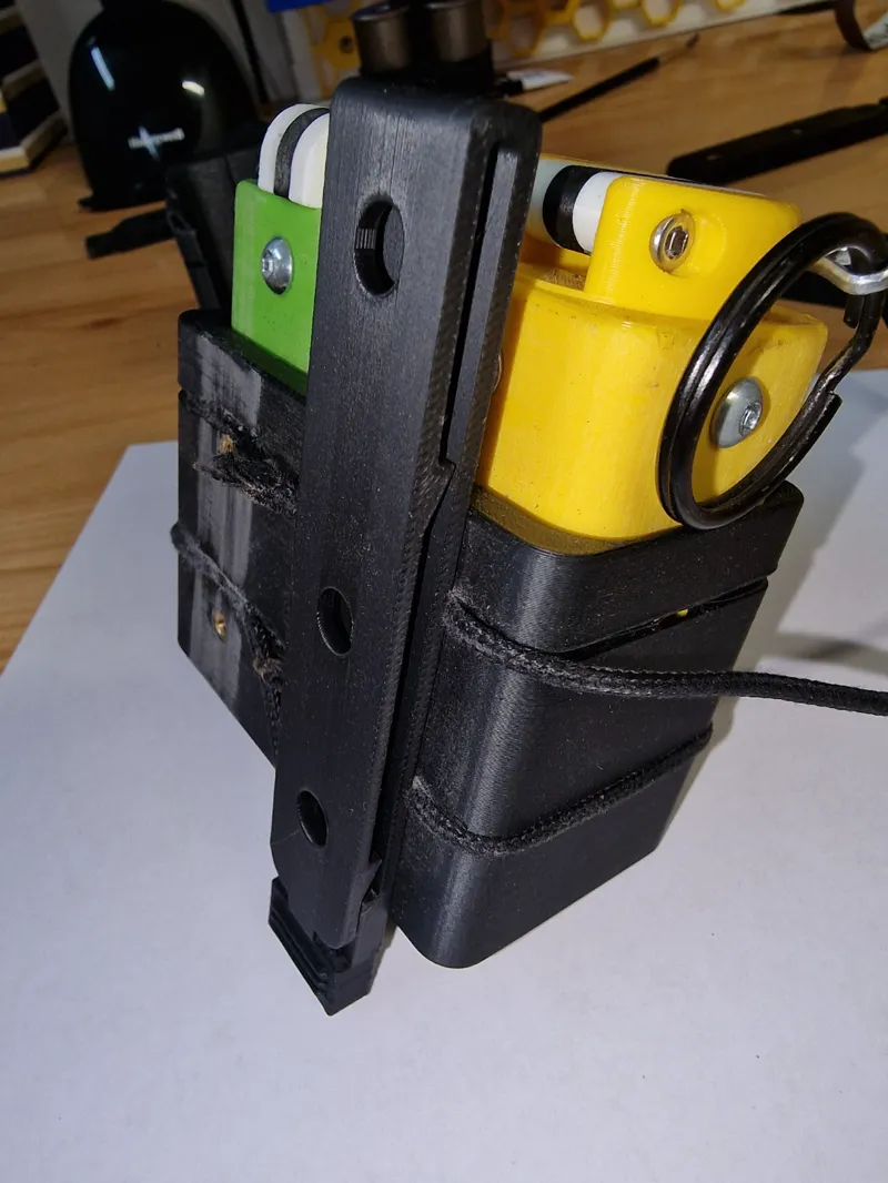 Molle clip