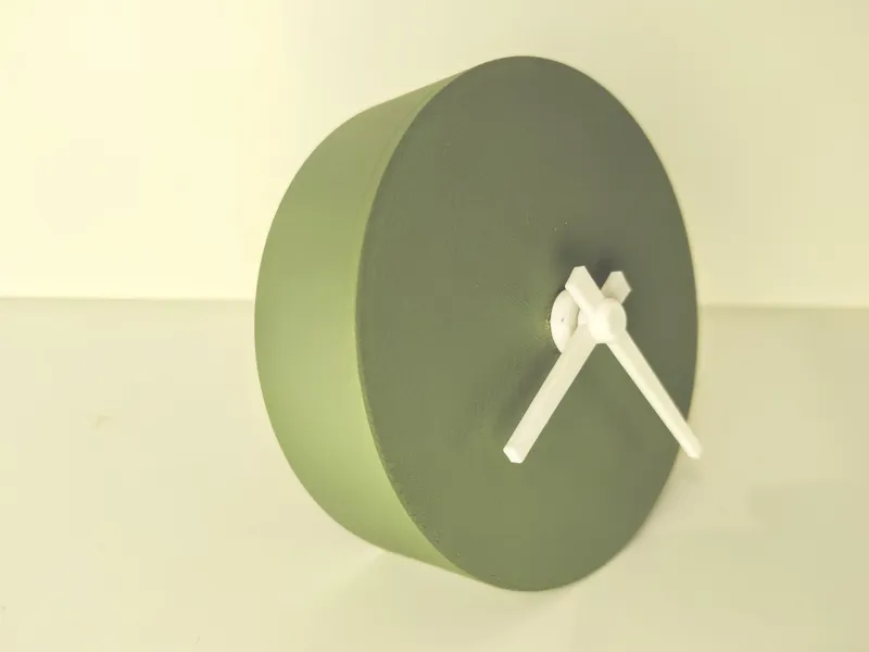 Modern Minimalistic Analogue Clock