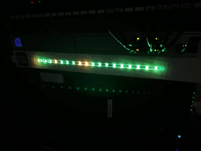 1U Blinkenlight LED Strip for Raspberry Pi Picos
