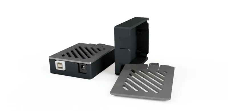 Another Arduino case - Now with more lids and screw holes