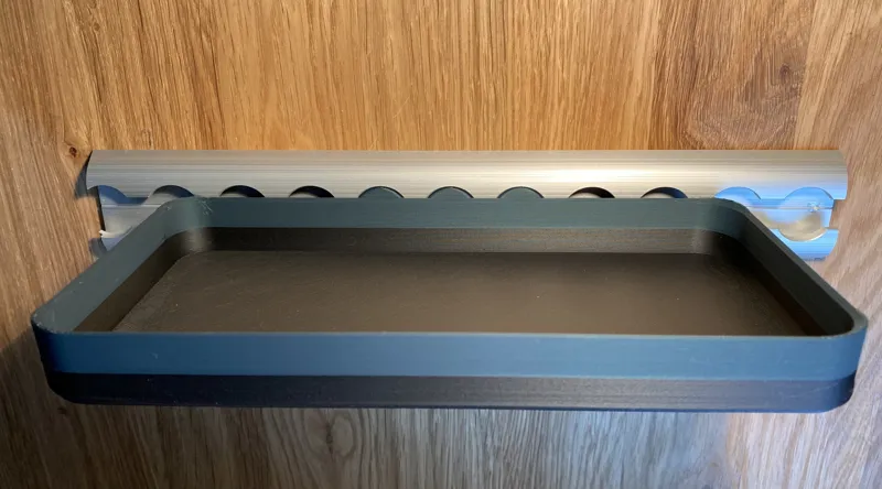 Handyablage für Airlineschienen