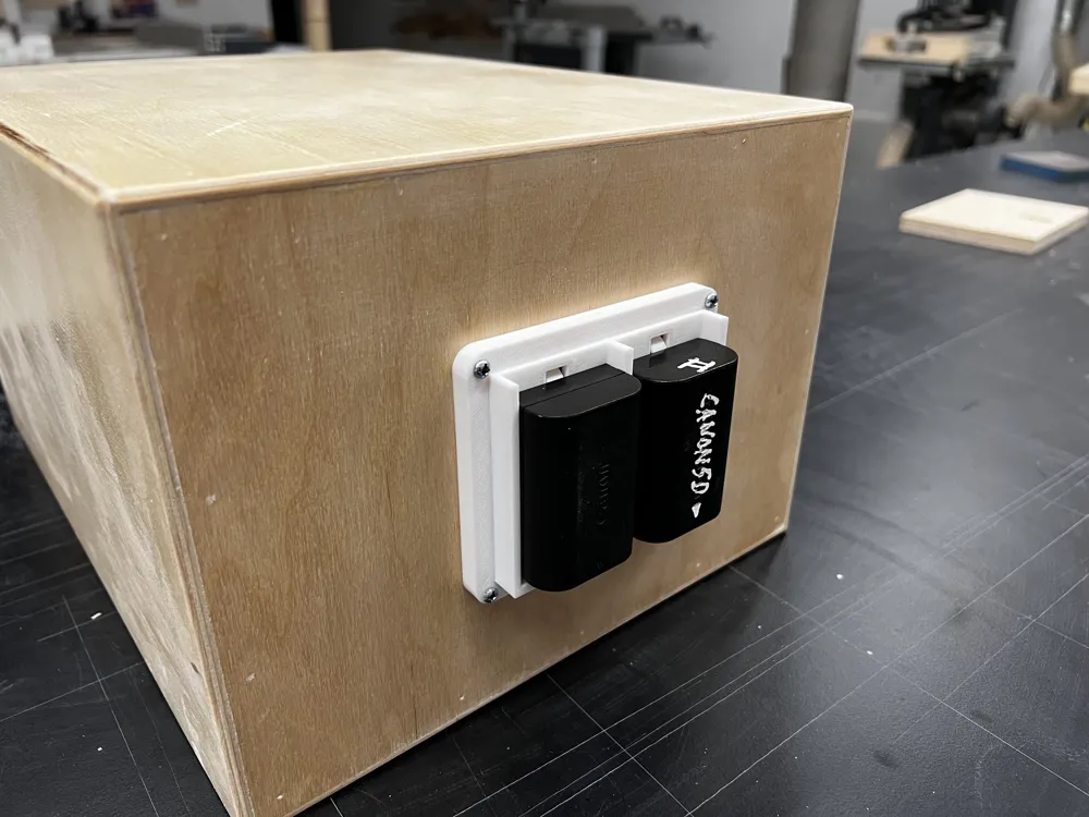 Canon LP-E6 Battery Holder by One Maker Show - MakerWorld