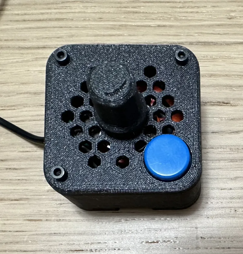 PTT(push-to-talk) case with volume adjuster