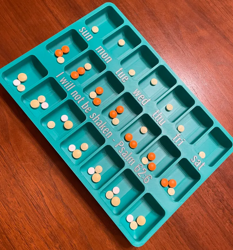 Parkinson's-Friendly Pill Holder
