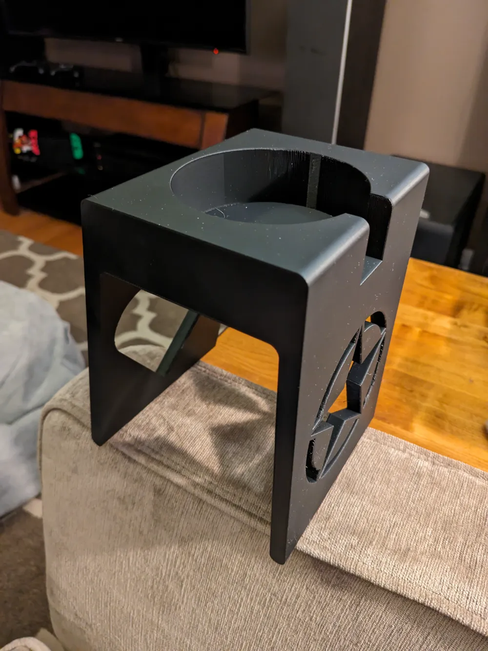 Lovesac Angled Cup Holder by RamenN MakerWorld