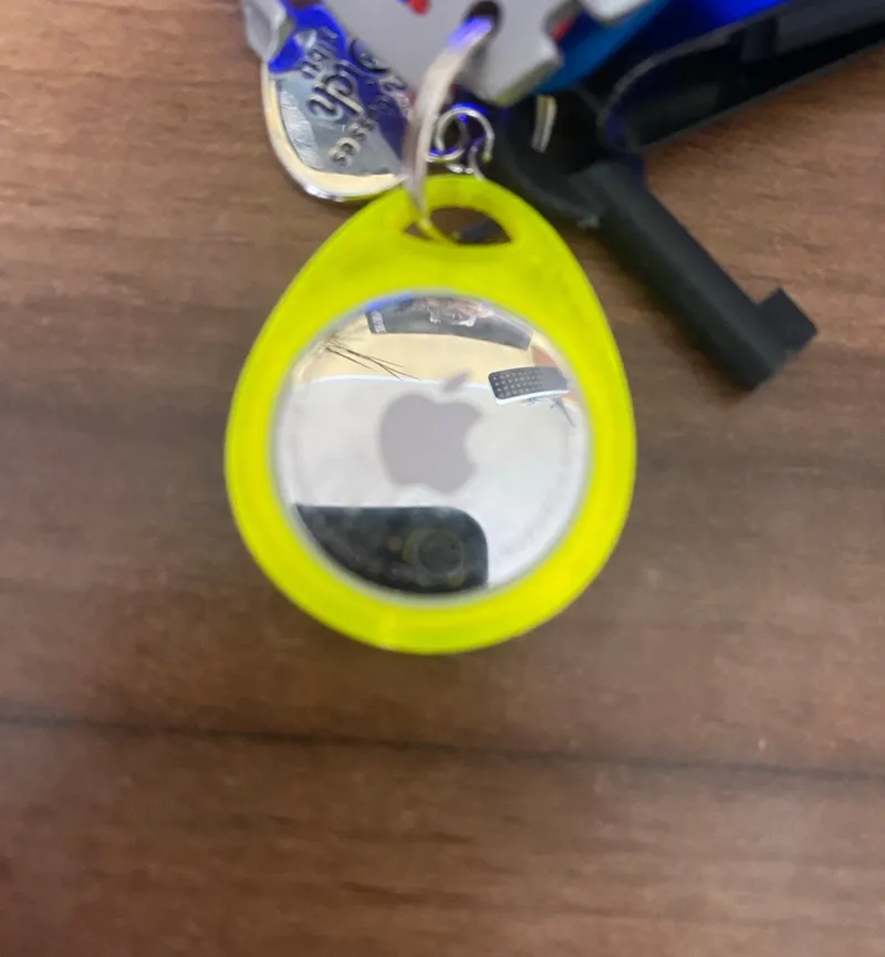 AirTag Keyring