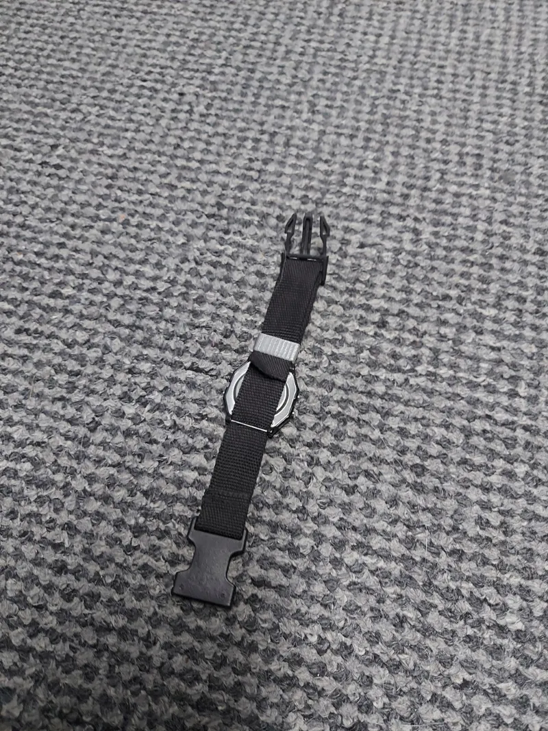 20mm watch strap retainer