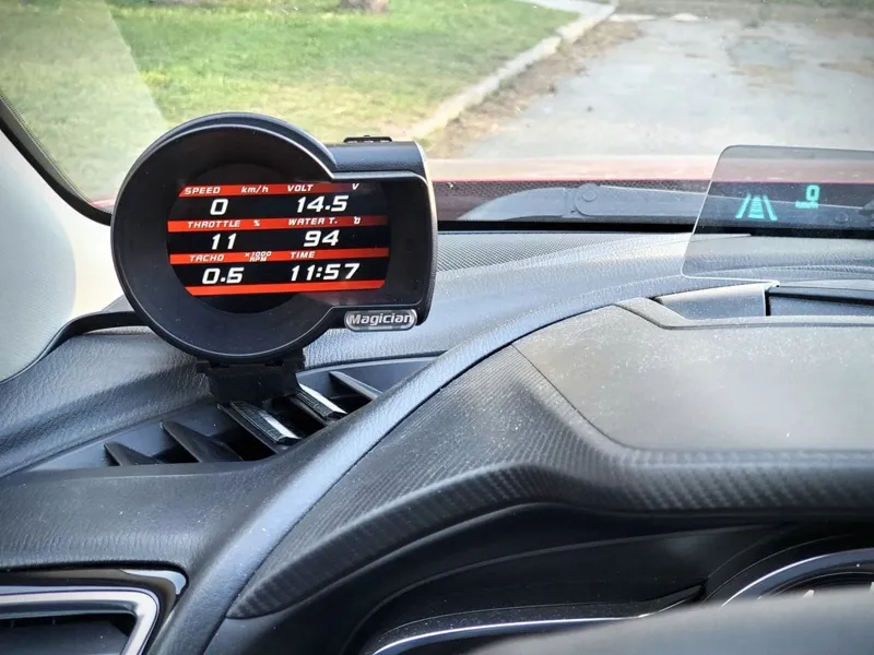 Magician F835 holder for Mazda 3 air vent (14-18)