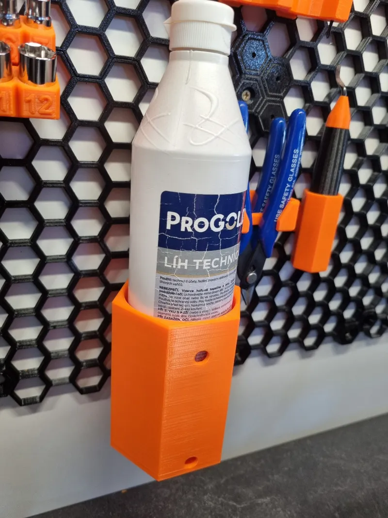 Honeycomb wall bottle holder
