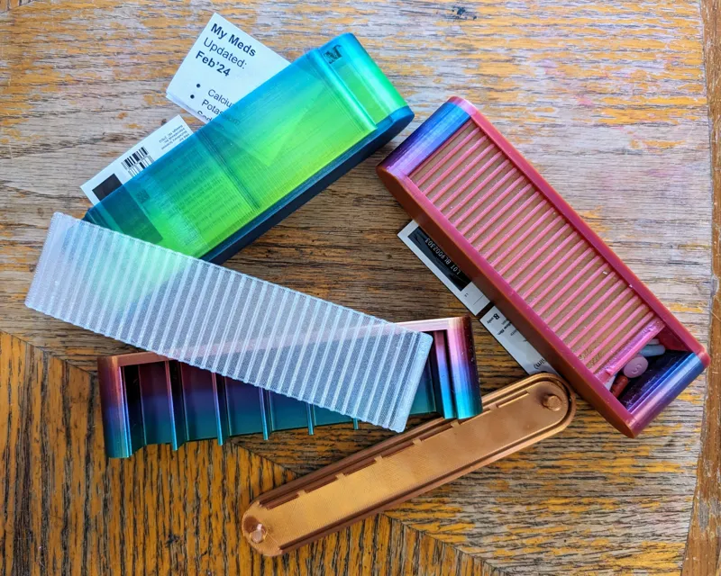 Rolltop Pillbox with Slots for 55mm flat med or note