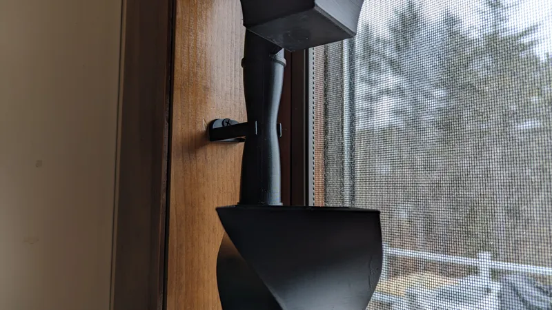 Wall Bracket for High Gardens