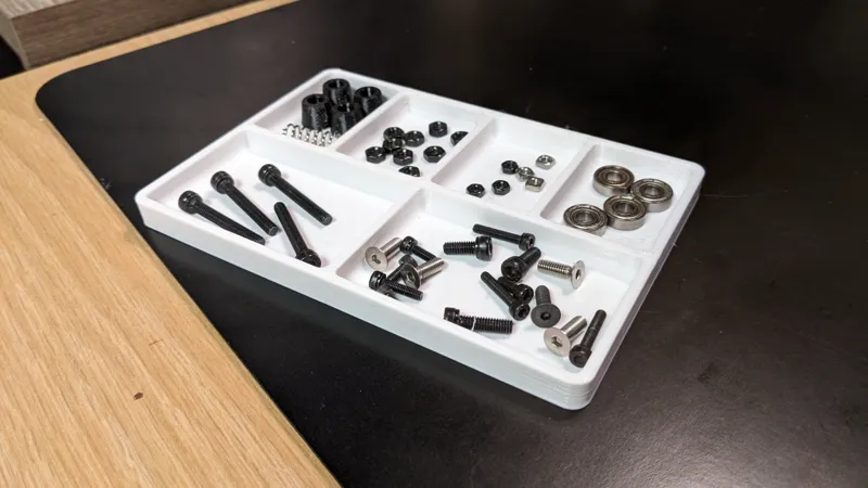 Minimal Screw Tray