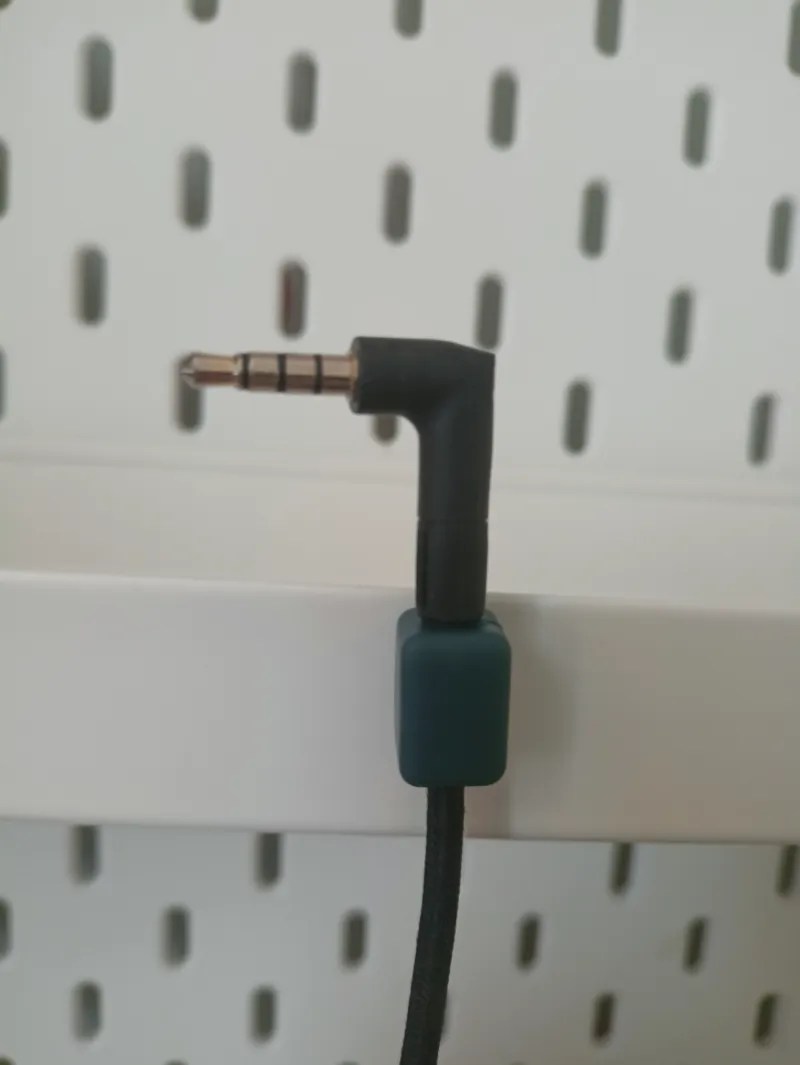 Magnetic Cable Clip