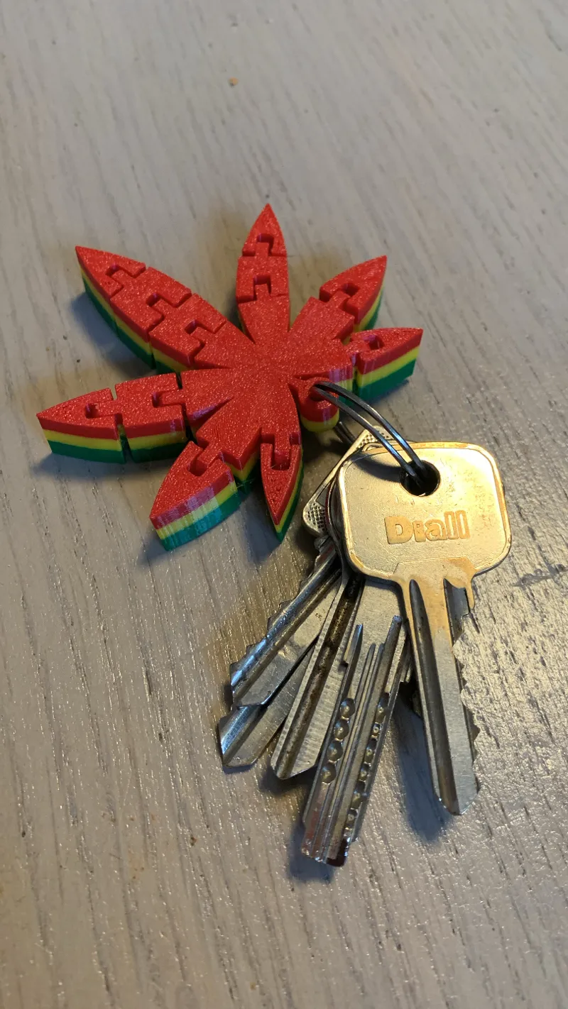 Cannabis Leaf - elastic - keychain