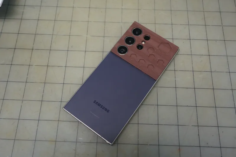 S24 Ultra backing plate