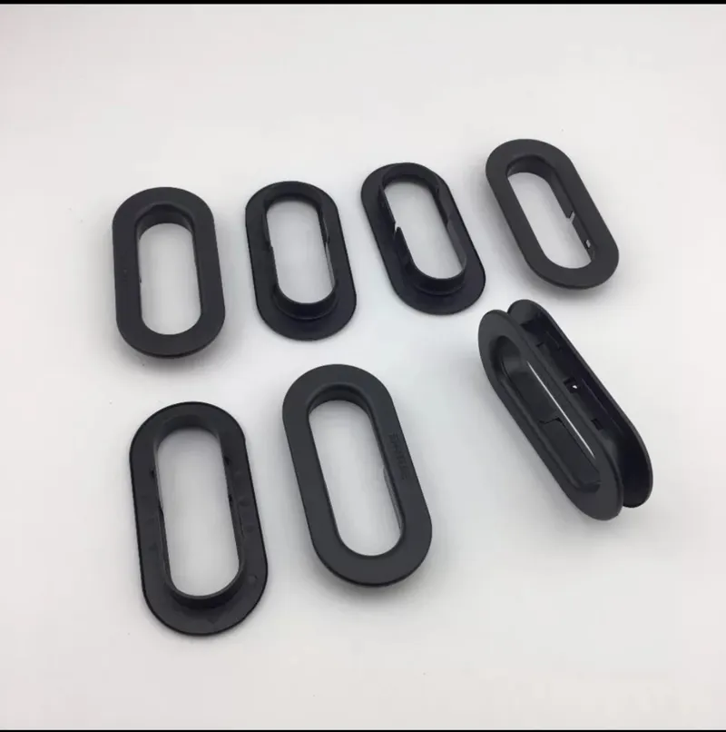 Bride Low Max seat grommet