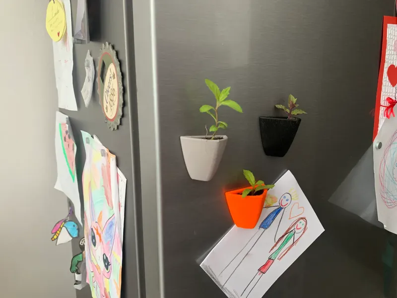 Magnetic Flower Pot (5mm x 1mm magnets)