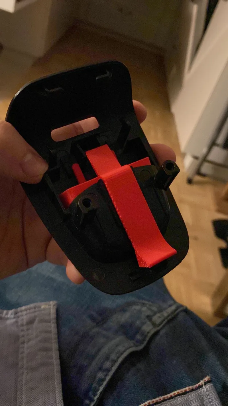 Recaro childseat button