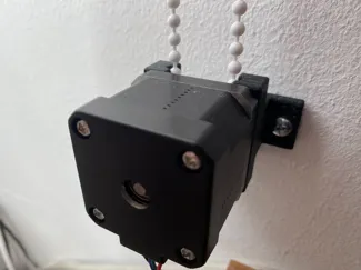 Minimalistic Motorized Roller Blinds - NEMA 17 stepper motor gear and mount 