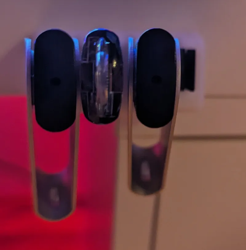 Usb & Micro SD holder