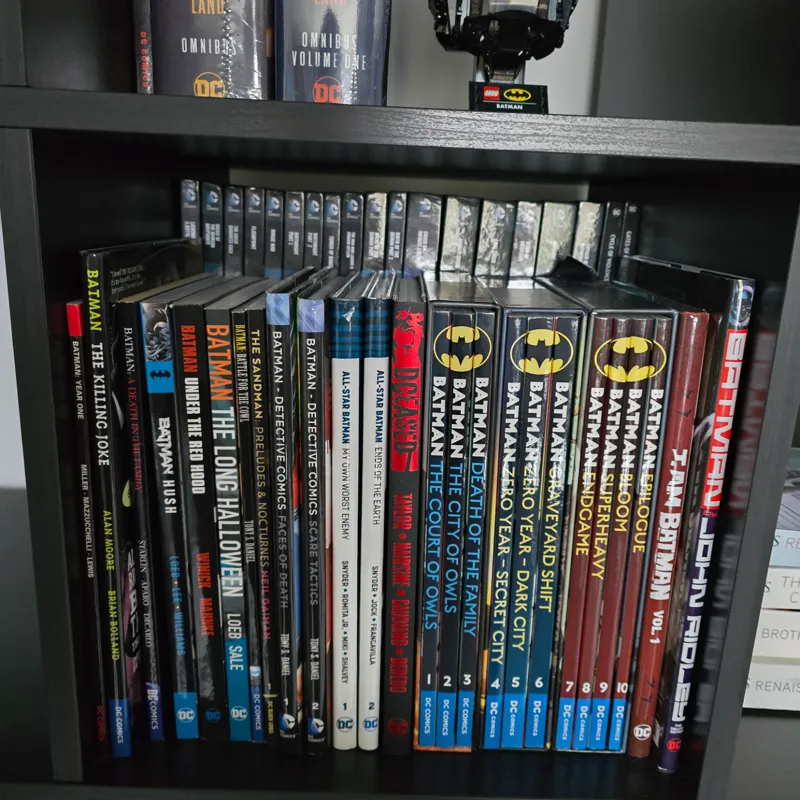 Tiered Comic book Stand for Kallax Unit