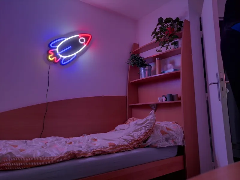 Neon Rocket