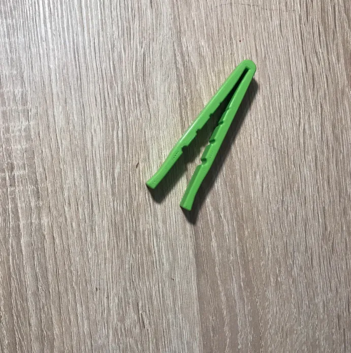 Nail helper/holder