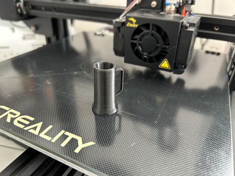 Pint/Beer glass keychain/toy
