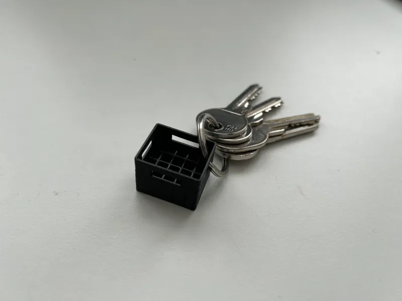 Beer crate keychain/model/toy