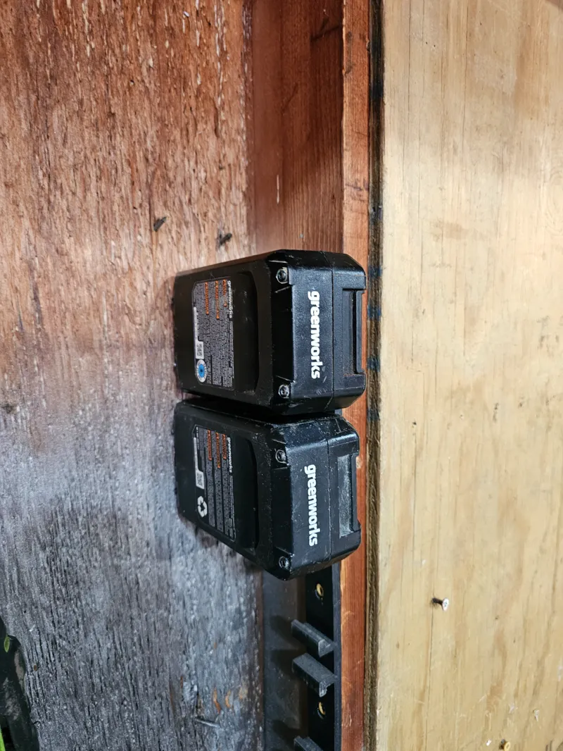 GreenWorks dual 24v battery holder/wall mount