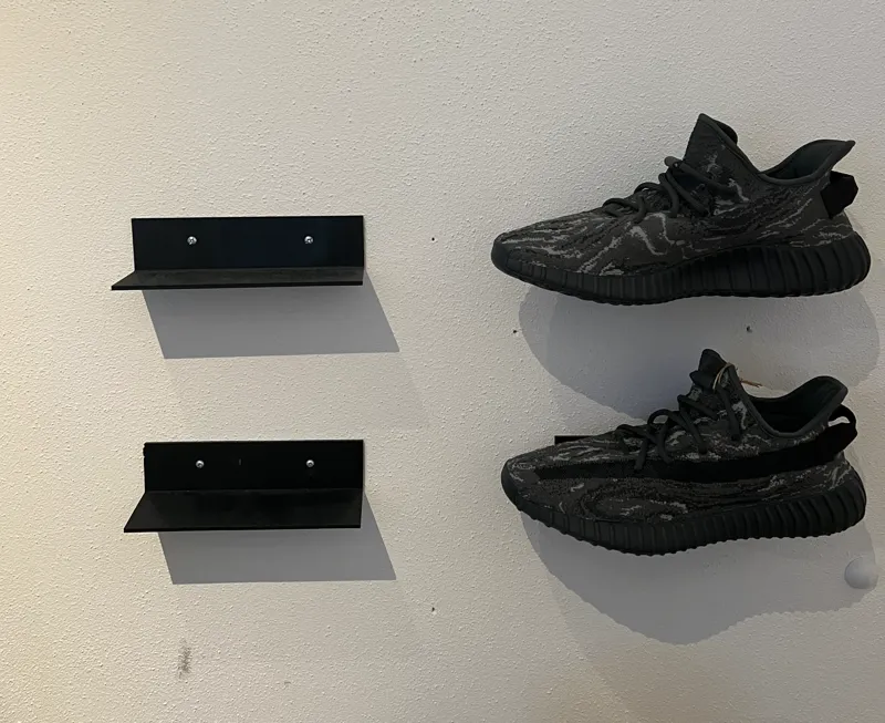 Shoe holder