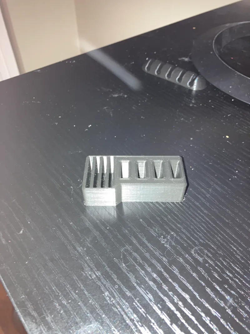 Usb/sd card holder