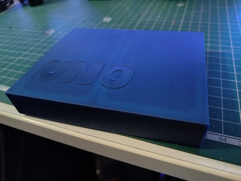 Uno travel box