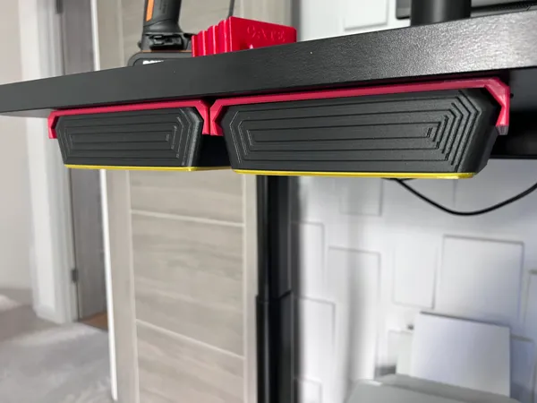 Tiroirs à fixer sous le bureau