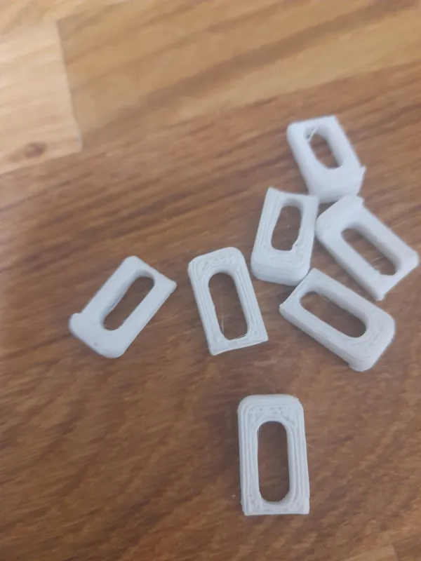 Pegbord clamp