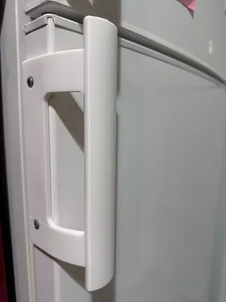 fridge handle