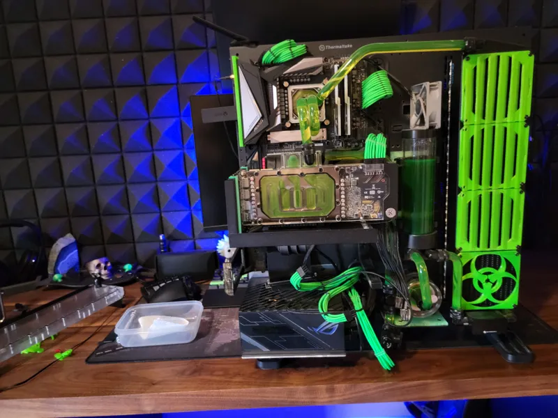 Bio Hazzard 120mm fan shroud