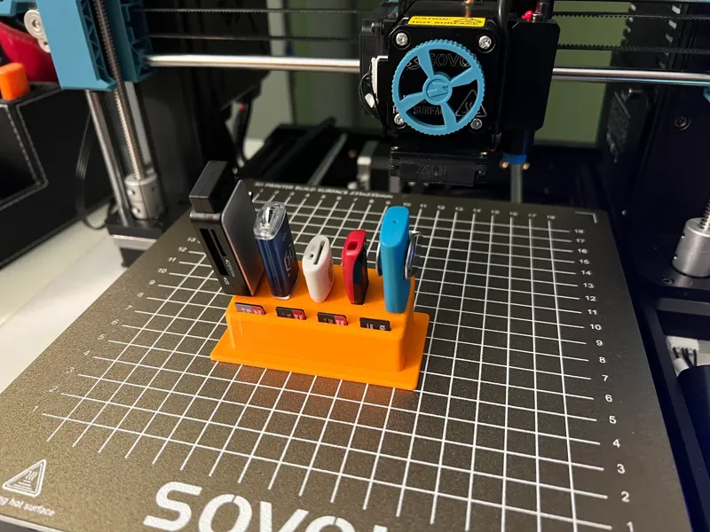 USB and Micro SD desk organizer