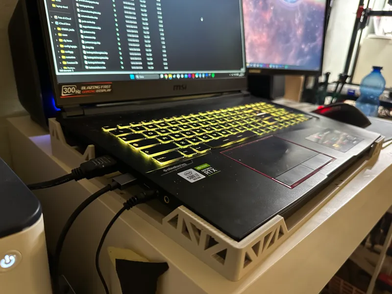 17 inch laptop stand (editable files)