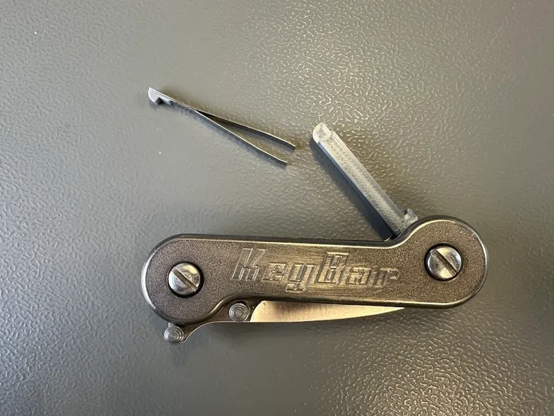KeyBar Tweezer Holder