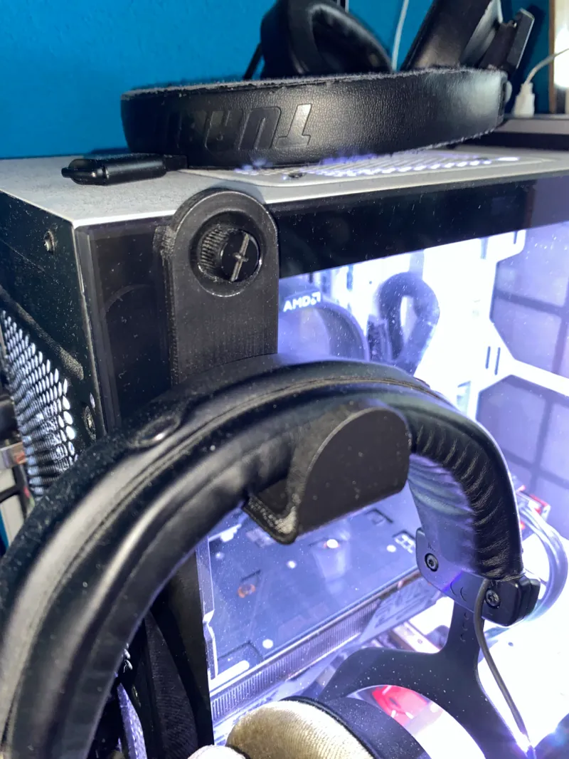 PC Thumbscrew Headphone Holder