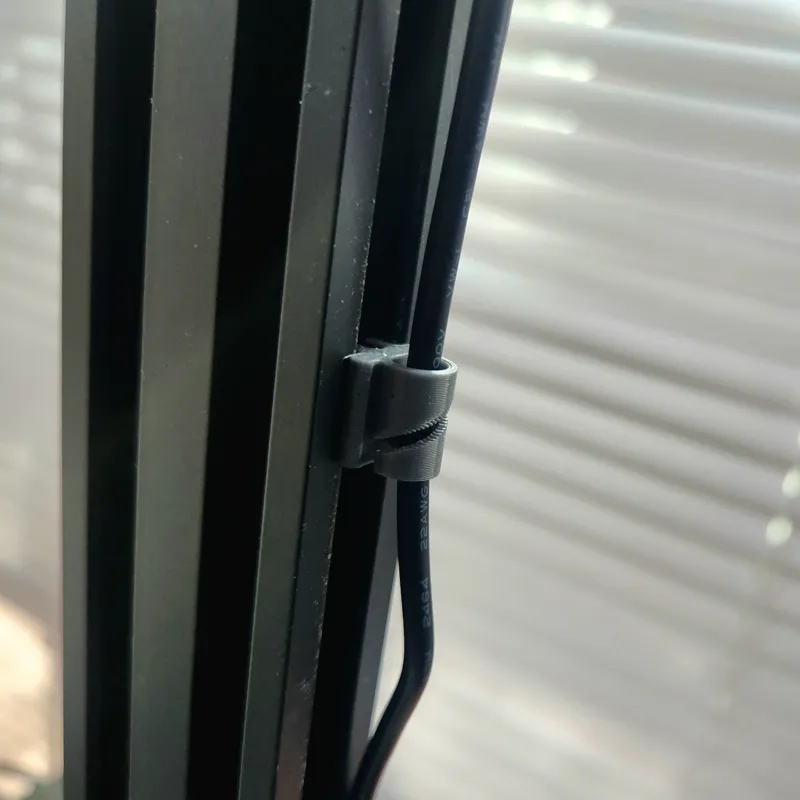 TPU extrusion wire holder