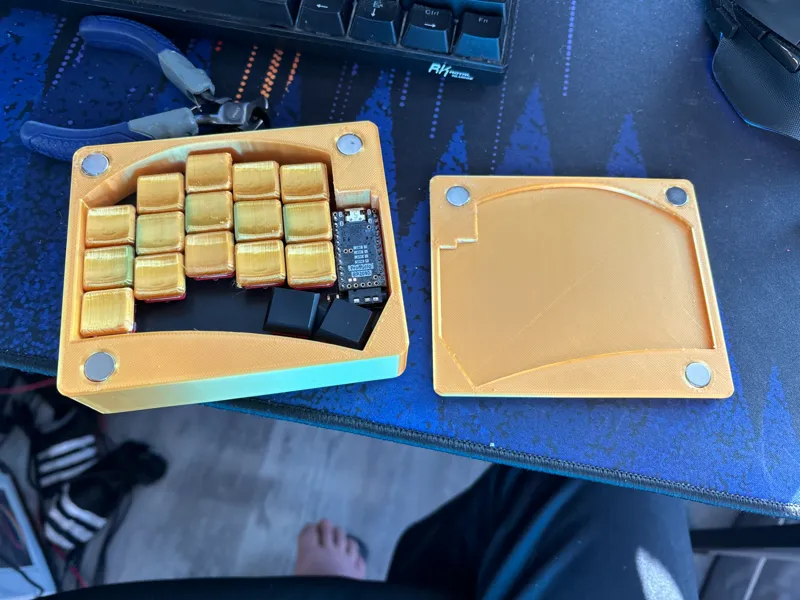 Ferris Sweep Magnetic Case