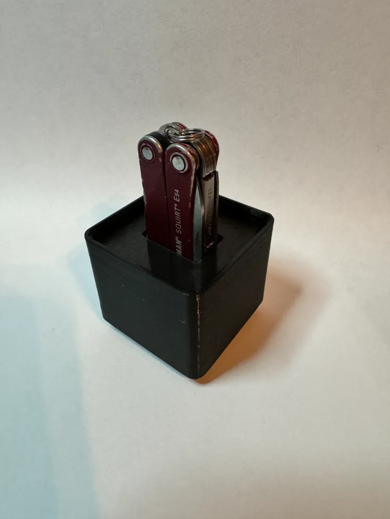 Gridfinity Leatherman Squirt storage
