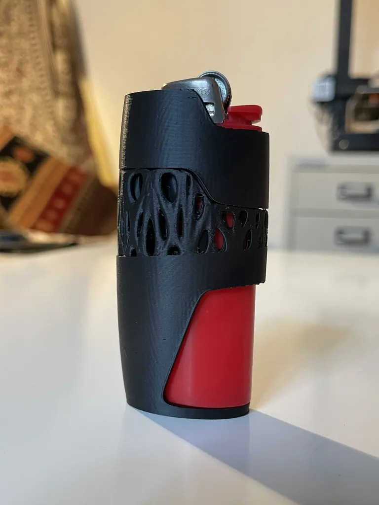Compact BIC Lighter Case - Voronoi